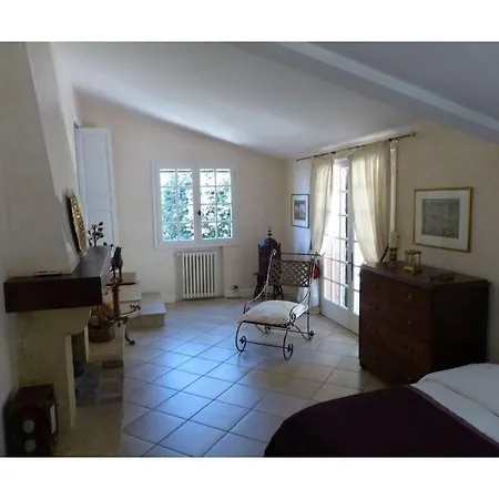 Holiday home Romantisch Stenen *