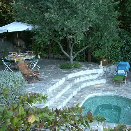 Romantisch Stenen * Chateauneuf-Grasse